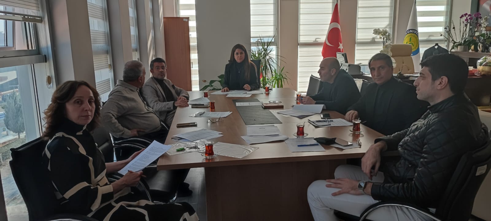 SEÇMELİ STAJ DERSİ YÖNERGESİ OLUŞTURULMASINA YÖNELİK BİR TOPLANTI GERÇEKLEŞTİRİLDİ